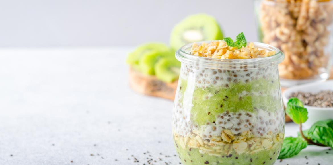 Verrines croquantes au kiwi et graines de Chia - Soin de Toi