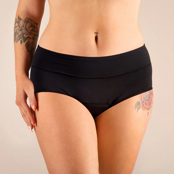 Culotte Menstruelle Céleste – face avant taille mi-haute
