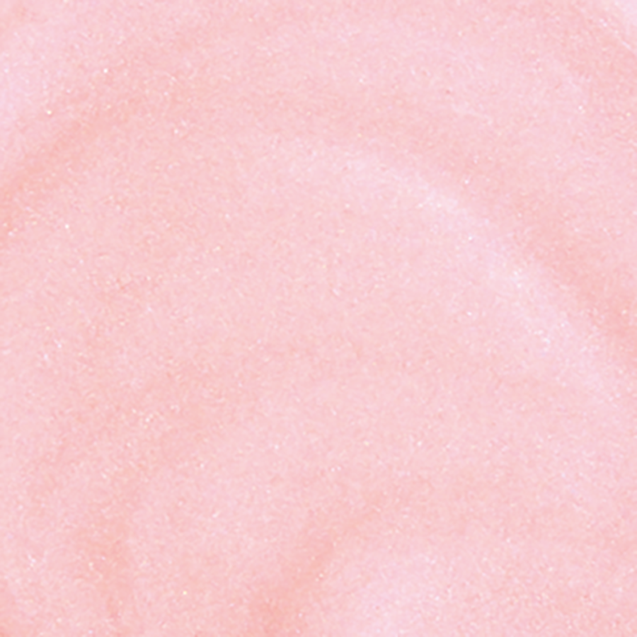 Application du Gloss 012 Nude sur les lèvres