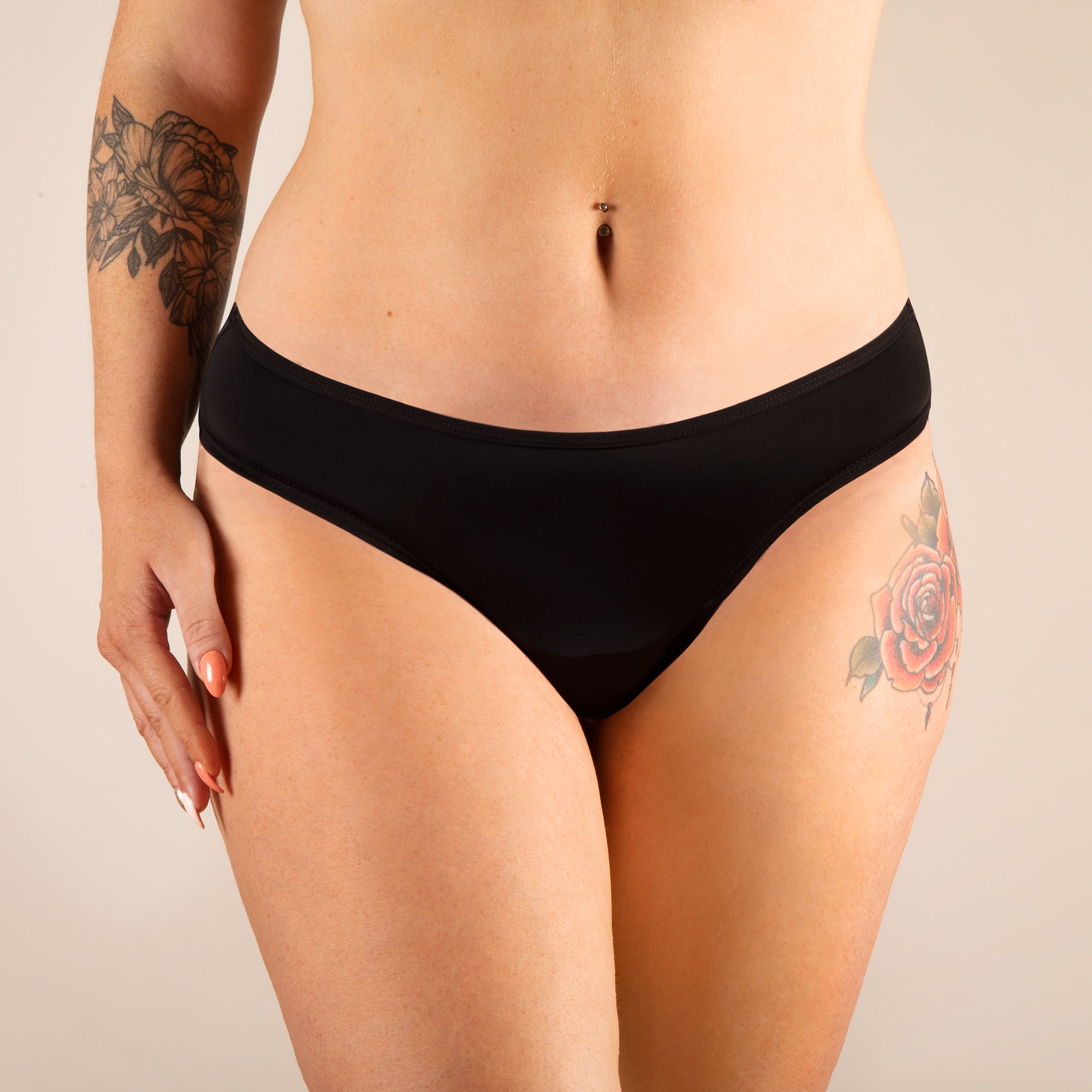 Maillot de Bain Menstruel Nora – face avant taille haute